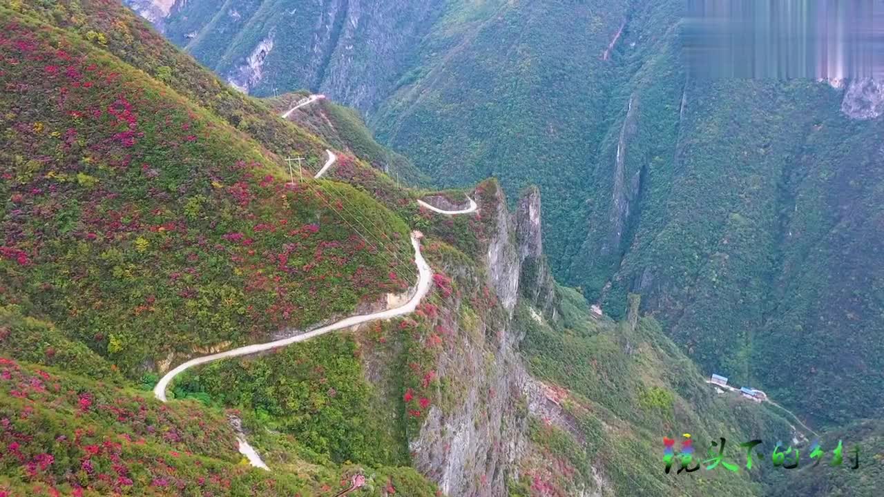 最美挂壁公路,就像一条画中的玉带,难得的仙境