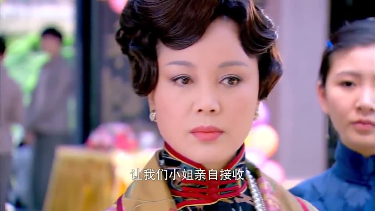 烽火佳人:绍峰带若欢离开,若欢偷吻绍峰