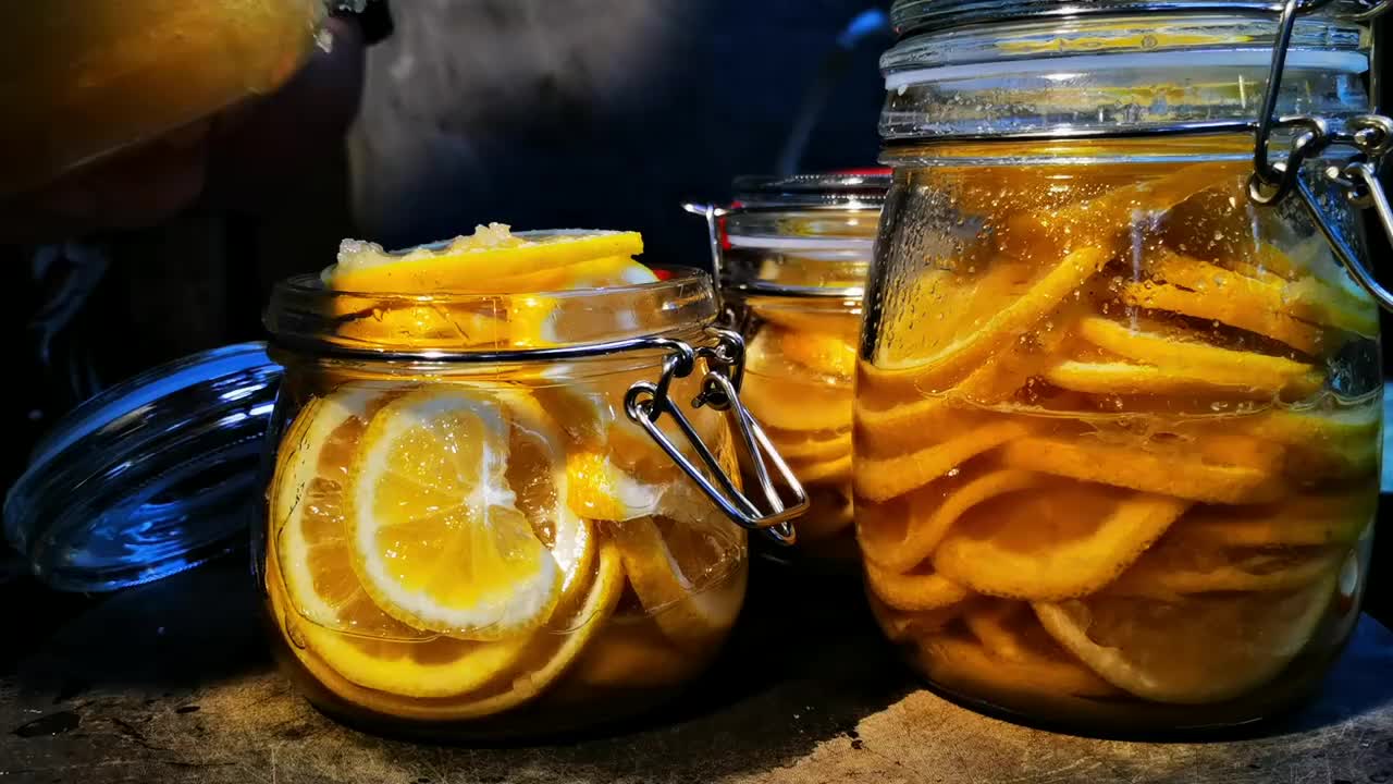 6斤柠檬2斤纯蜂蜜做上几罐蜂蜜柠檬水这个夏天不怕晒黑了