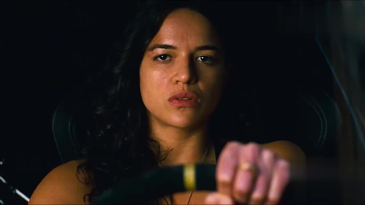 期待速度与激情9这太空服开车太酷了