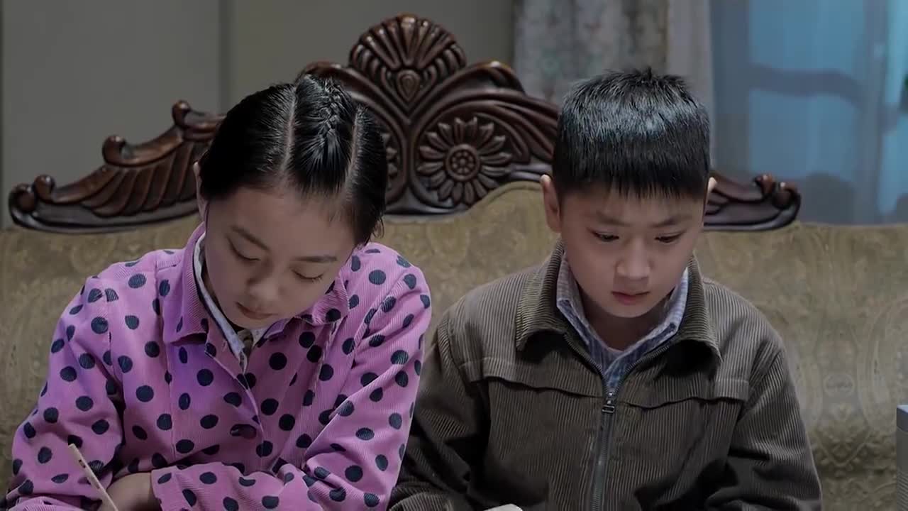 坐88路车回家:小孩数学不好,还偷改卷子分数,小叔罚他数绿豆