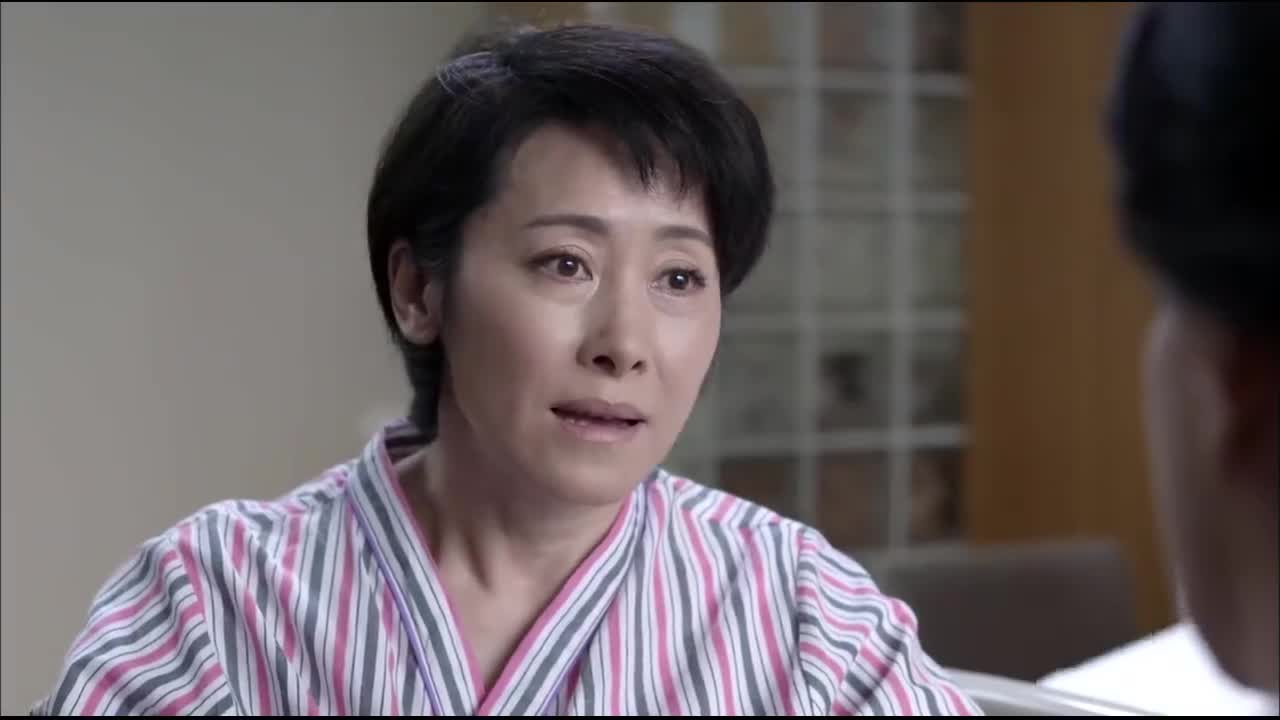 产科医生何晶承认父亲一家人终于团聚美好的明天在等着他们