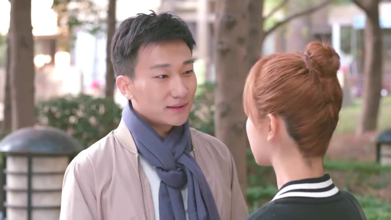 邱莹莹的男朋友说她的闺蜜好看邱莹莹立马变脸