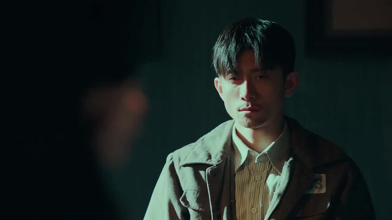 局中人沈放对自己狠了这一锤子下去给敌人都吓懵了