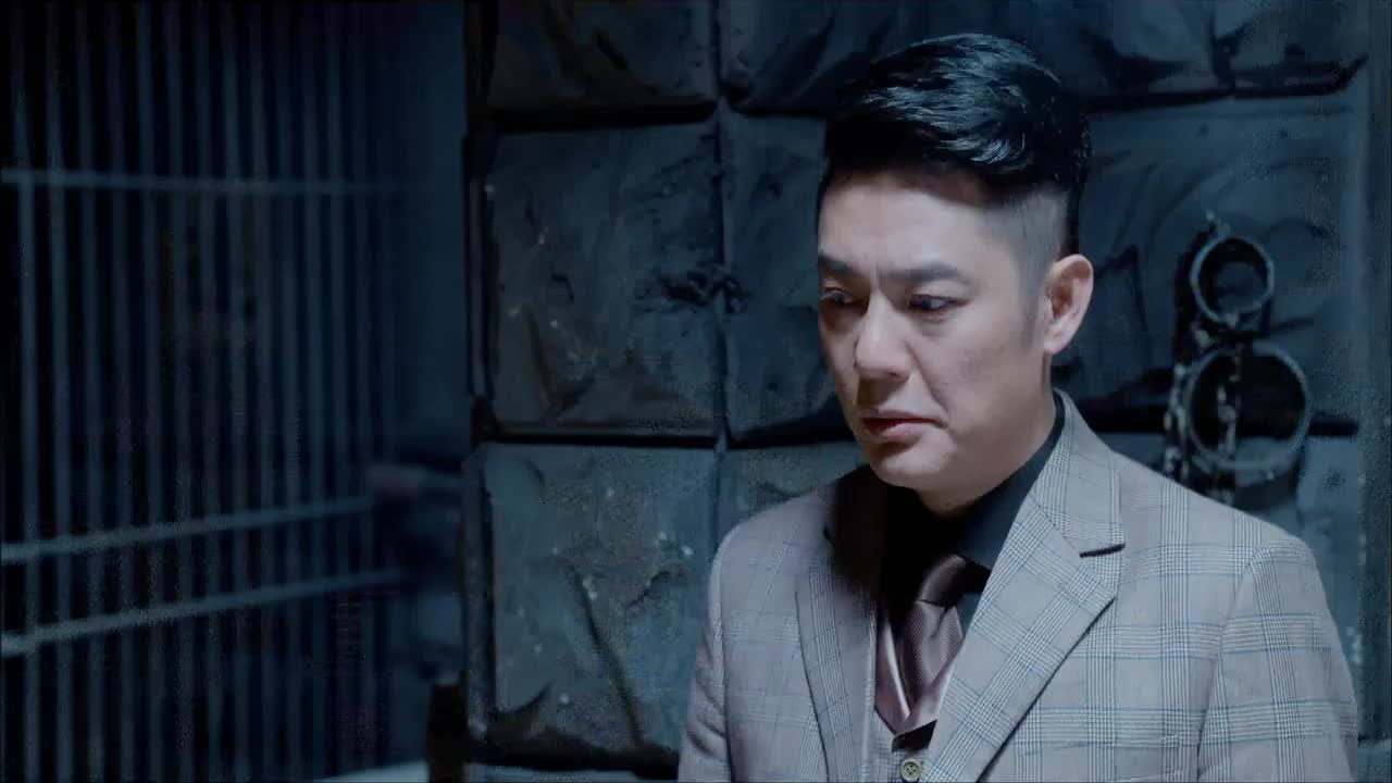 卧底:顾明杰在梅机关受尽酷刑,还不忘言语讽刺秦川