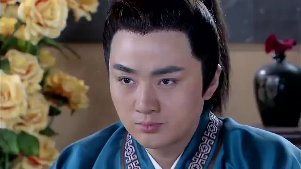 张天霸当擂主虎子上台打擂可却被张天霸三拳两脚给打下台去了