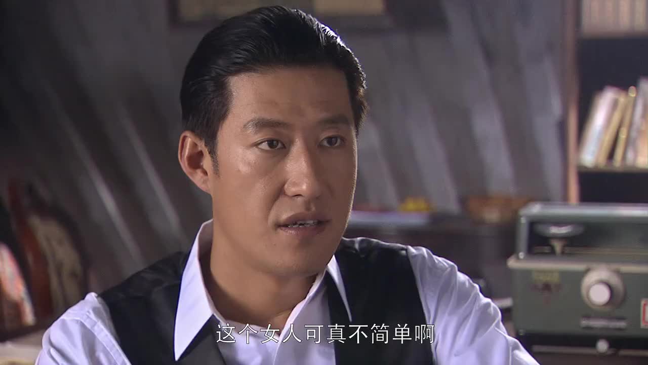 五号特工组欧阳已经脱掉了军装脱离了军界