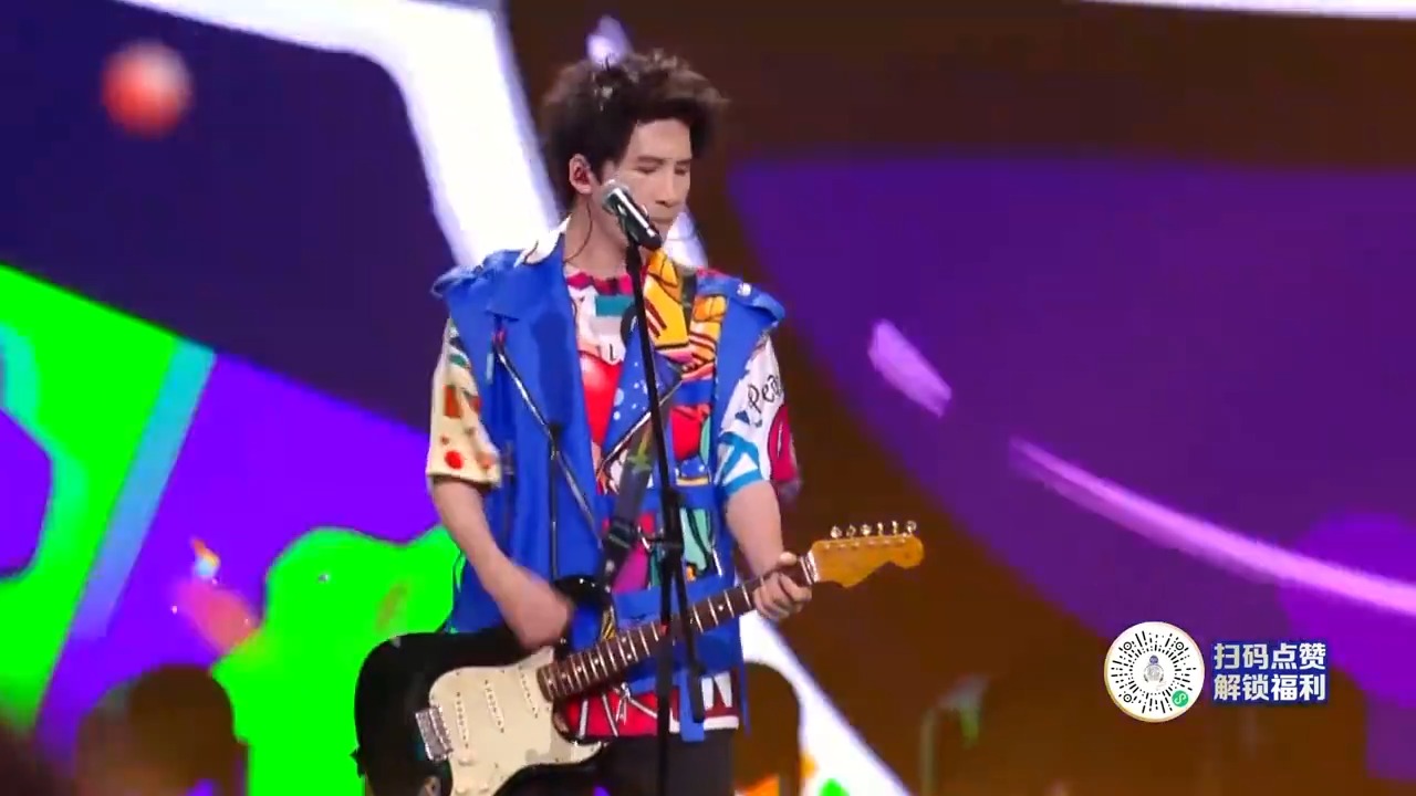 大张伟戴佩妮首度合作，唱《热辣滚烫》插曲旋律更燃炸丨我们的歌