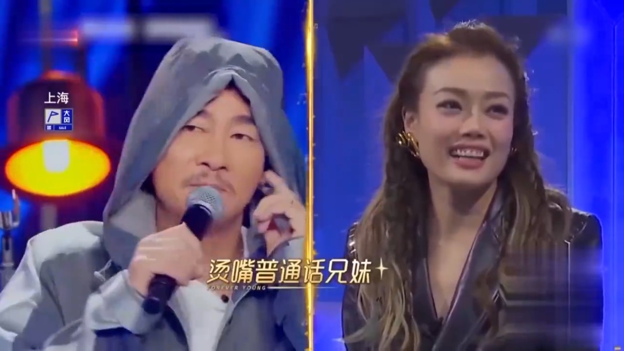 王源刻苦练习粤语，虽不标准，还是获得陈小春肯定