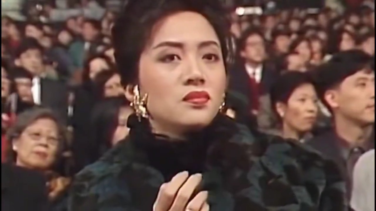 毛宁、黄凯芹同唱晚秋，你觉得谁更胜一筹？老歌回顾