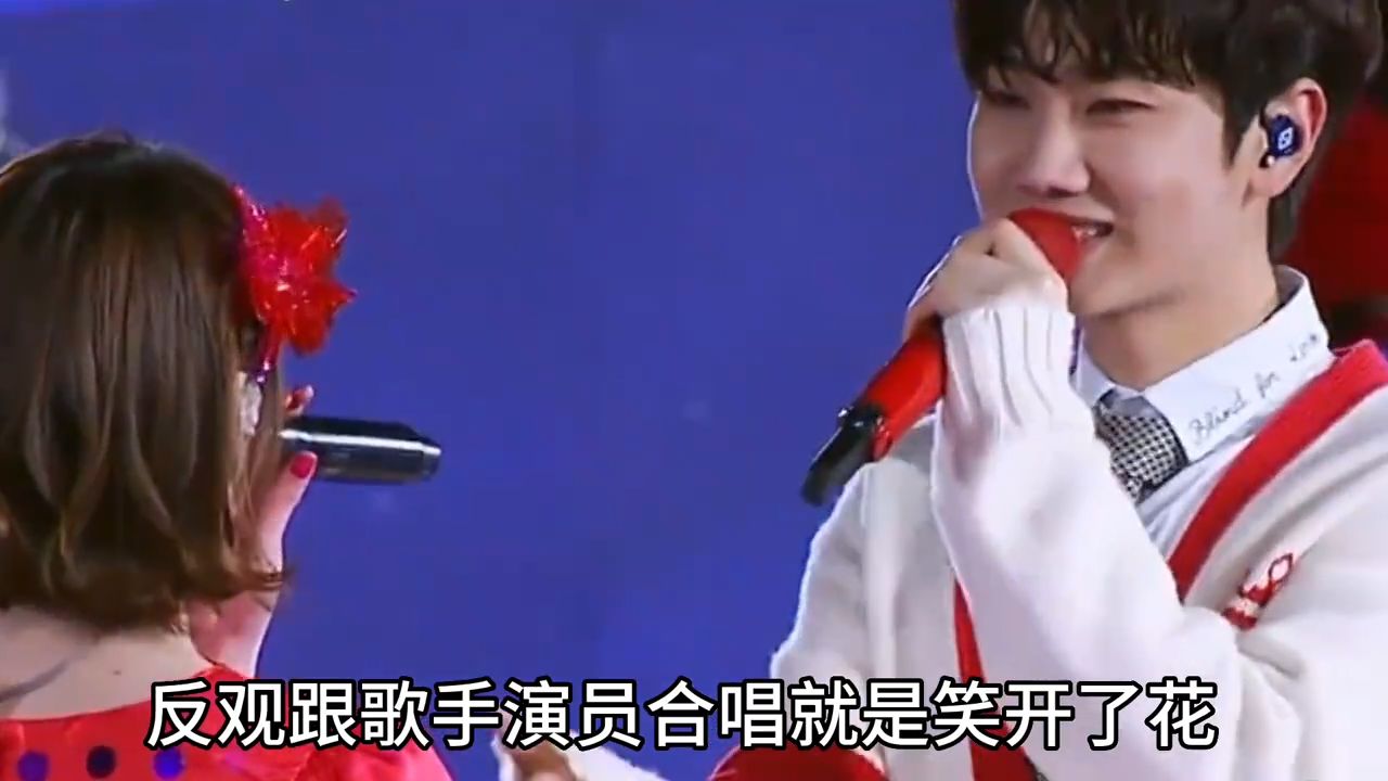 汪苏泷有多“双标”？跟网红合唱一脸不情愿，跟歌手合唱笑开了花