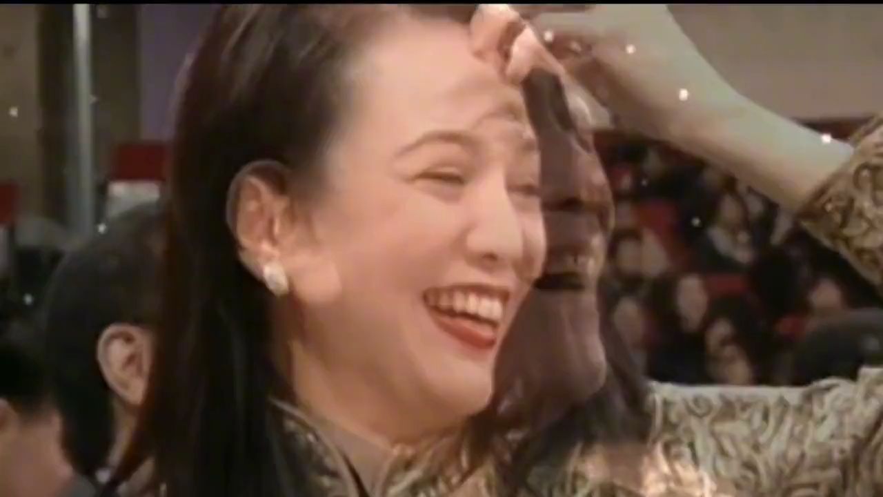 李克勤_周慧敏对唱配音《红尘相爱不容易》歌曲旋律优美，超好听