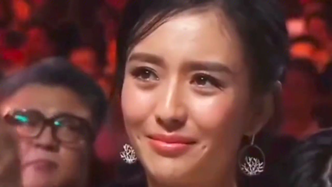 情歌对唱配音《今生的唯一》旋律优美深情好听！听一遍还想再听