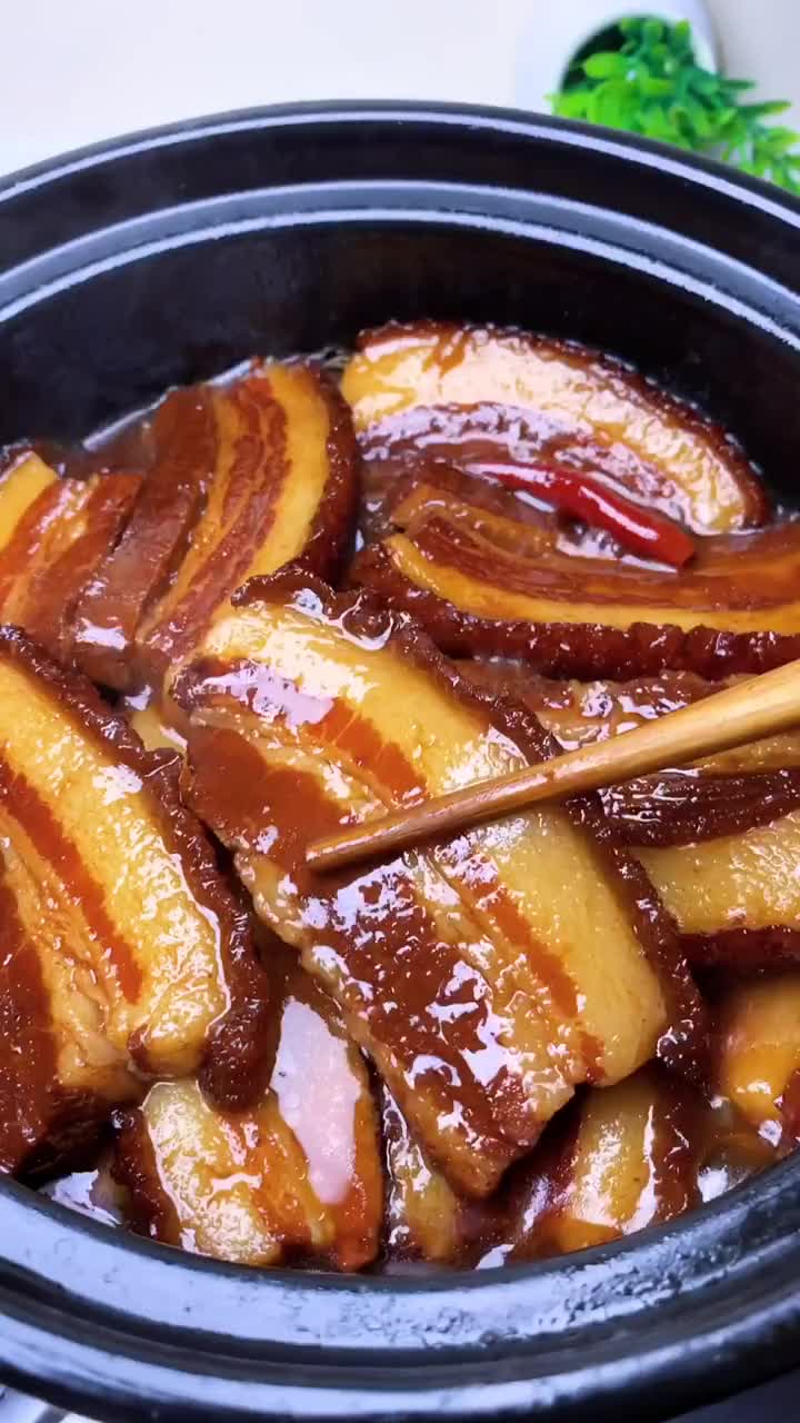 五花肉你还在红烧吗,试试这个把子肉,肥而不腻,软烂又入味儿_手机新浪