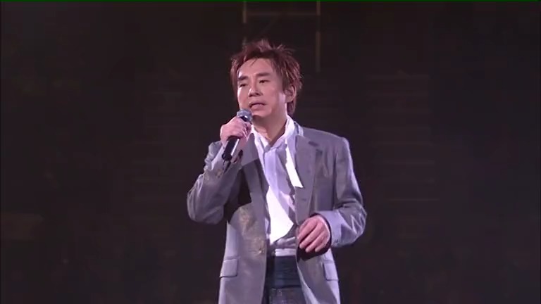 他曾与张学友齐名，听到这首《朋友别哭》，你还记得唱歌的人吗？