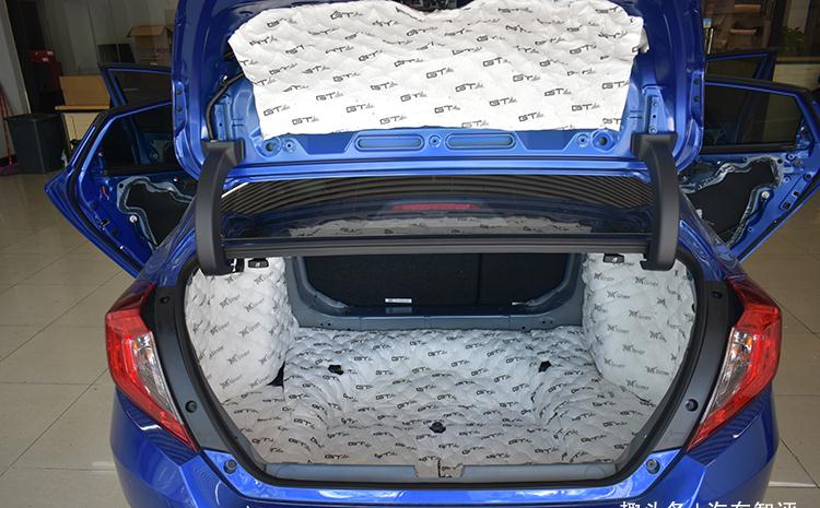 本田十代思域汽车尾箱四门双层隔音改装佛山首指