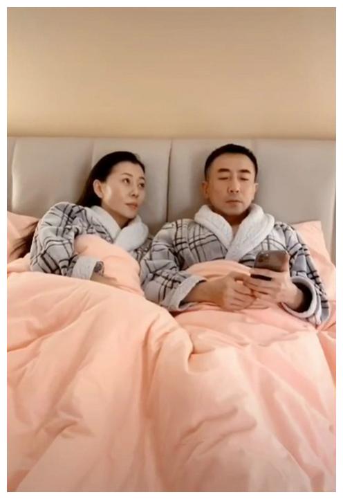 齐妃晒日常,儿子颜值帅气似明星,老公长相不如温太医|甄嬛传|张雅萌