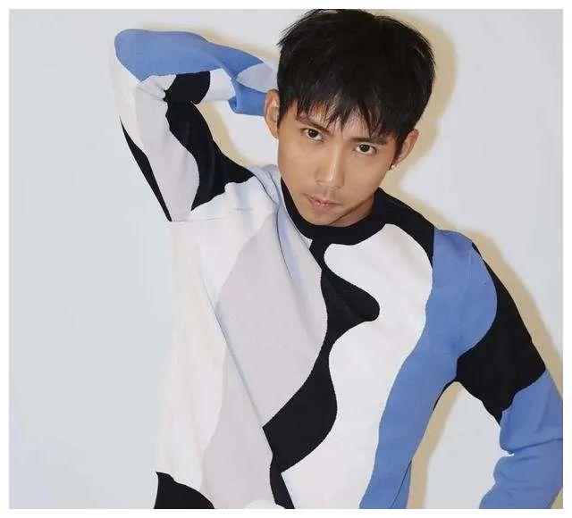 朱青阳:幼年被父丢国外,与母相依为命,朱时茂8年狠心望子成龙