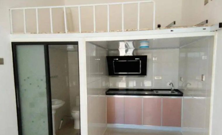 儿子让老母亲住自家车库，被“群骂”不孝顺，真的很过分吗？休闲区蓝鸢梦想 - Www.slyday.coM