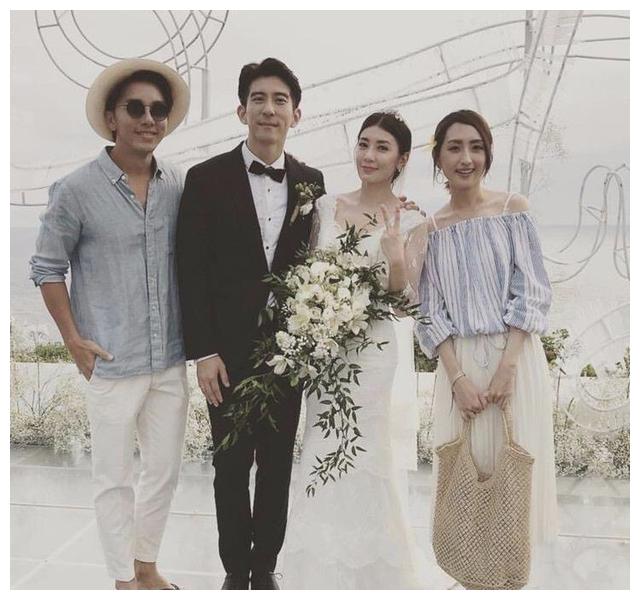 贾静雯婚礼现场照曝光,咘咘哭红双眼,修杰楷的誓词尽显浪漫温情