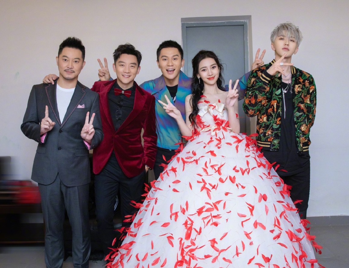 网曝《奔跑吧》第5季将于3月28日至30日之间回归,正式开始第一期节目