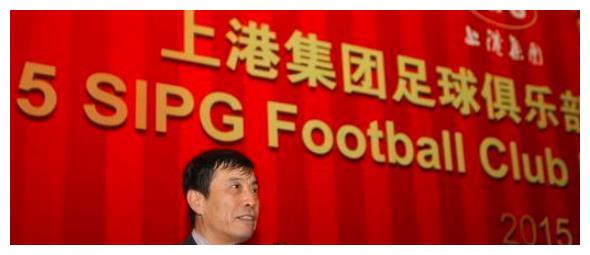 曝：广州队归化球员收到中超球队邀请，120亿夺冠豪门成潜在下家休闲区蓝鸢梦想 - Www.slyday.coM