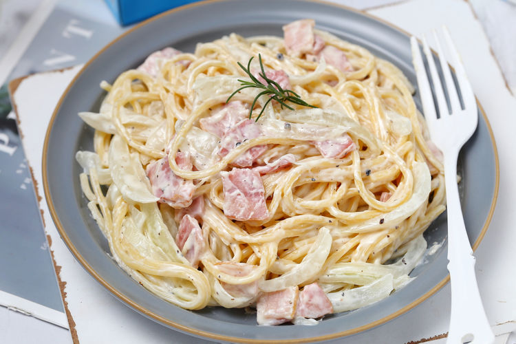 西餐厅培根芝士意面,奶香浓郁还好吃,简单又实惠!