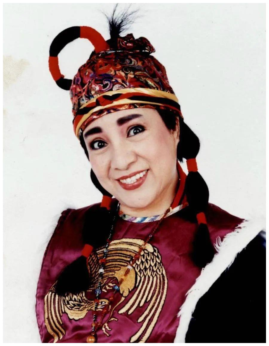 一生未婚多病困扰,好友泪叹因疫情不能送别|疫情|小凤仙|歌仔戏_新浪