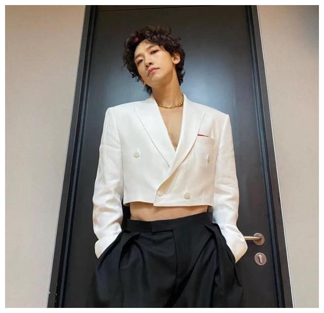 rain暴瘦26斤令人担忧,他透露瘦脱相原因,否认病态减肥