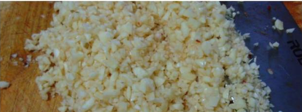 婆婆做的辣椒酱特别香,保证一吃就停不了嘴,因为婆婆放了这三样休闲区蓝鸢梦想 - Www.slyday.coM 婆婆做的辣椒酱特别香,保证一吃就停不了嘴,因为婆婆放了这三样休闲区蓝鸢梦想 - Www.slyday.coM