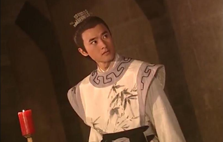 少年包青天任泉版的公孙策为什么能让庞飞燕和陆湘湘喜欢他