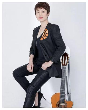 国家一级演员成方圆,一婚嫁恩师二婚嫁王刚,今60岁仍单身无子