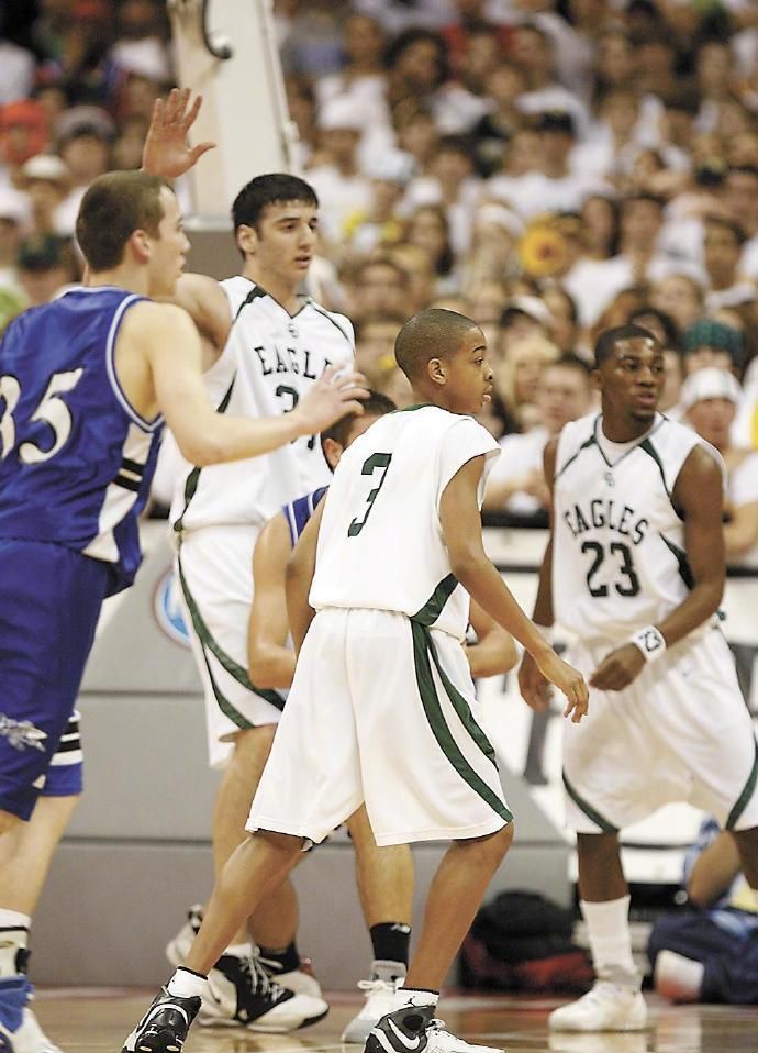 这是高中时期的cj麦科勒姆,他一步一步走到今天真的不容易