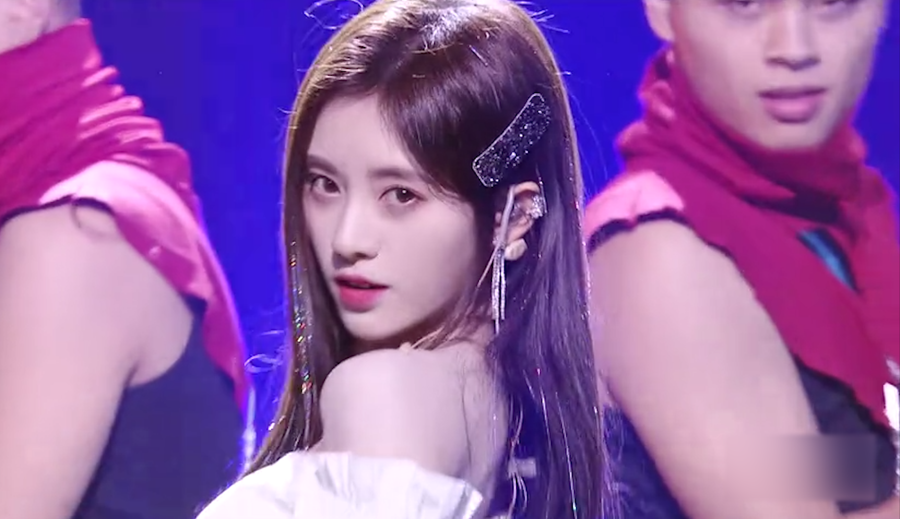 不愧为四千年美女!鞠婧祎又唱又跳辣味十足,自带仙气美到窒息!