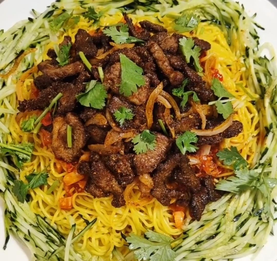 新疆美食黄面烤肉__财经头条