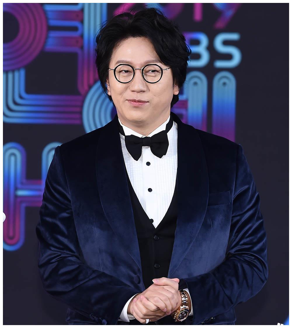 51岁金秀路变肌肉猛男 与妻子爱情长跑12年结婚 办学获刘在石投资