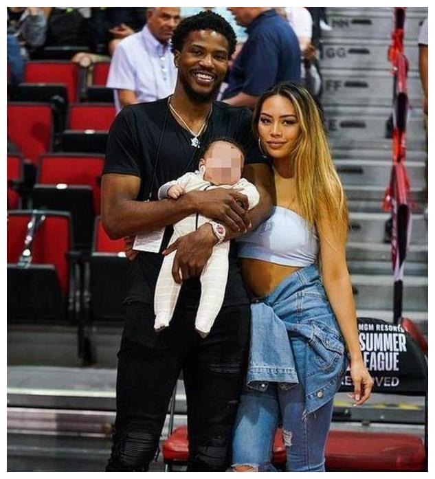 多次秀恩爱46岁皮蓬前妻有何魅力能让比斯利放弃家庭