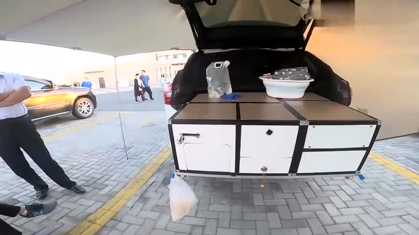 民间出高手自改床车拓展厨房!冰柜炉灶水槽组模块,节约宝贵空间