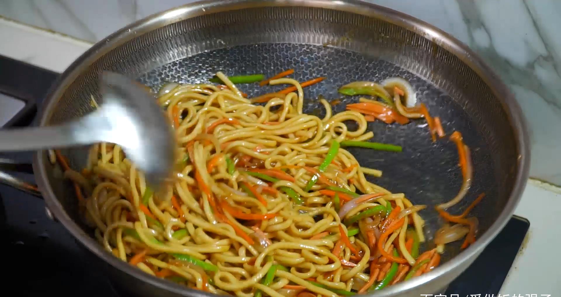 家里做炒面怎么好吃,家里做炒面怎么好吃又简单 - 鲲鹏百科知识