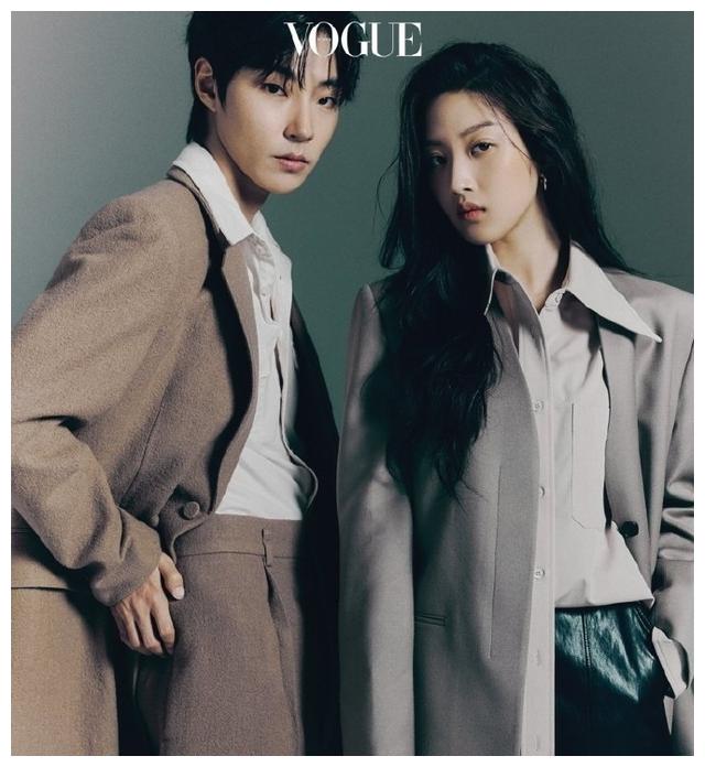 《女神降临》车银优,文佳煐时尚画报公开!三人行氛围心痒痒