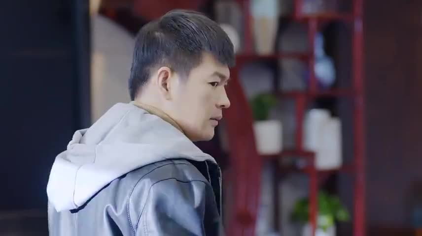 幸福院刘思敏说自己是袁晓梅的男友可院长还是不相信