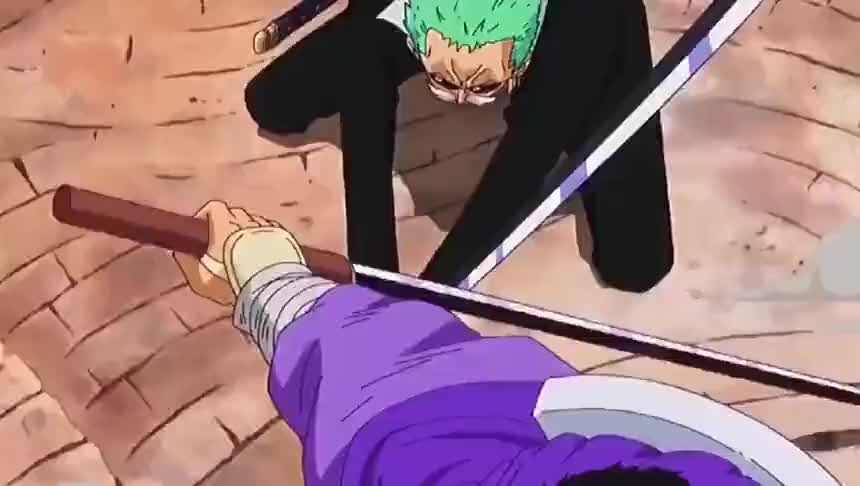 藤虎以为索隆就这实力,结果一击打退藤虎