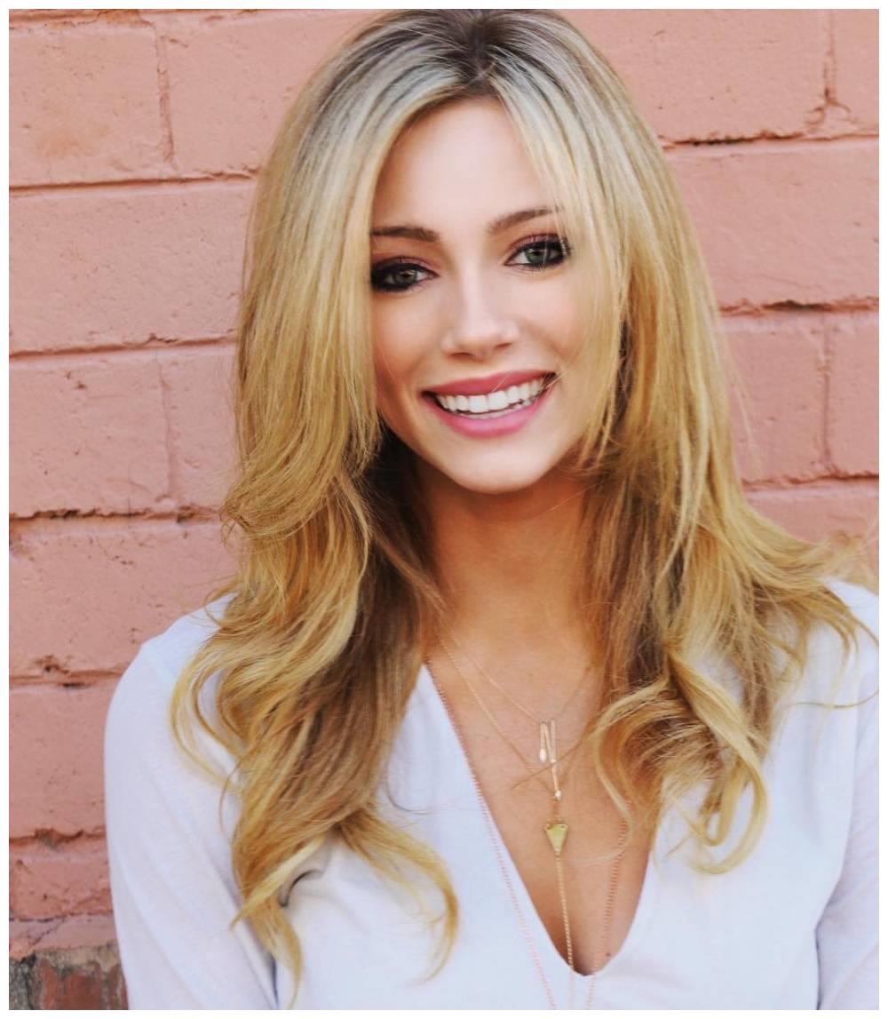 今日图集:霍纳塞克千金——abby