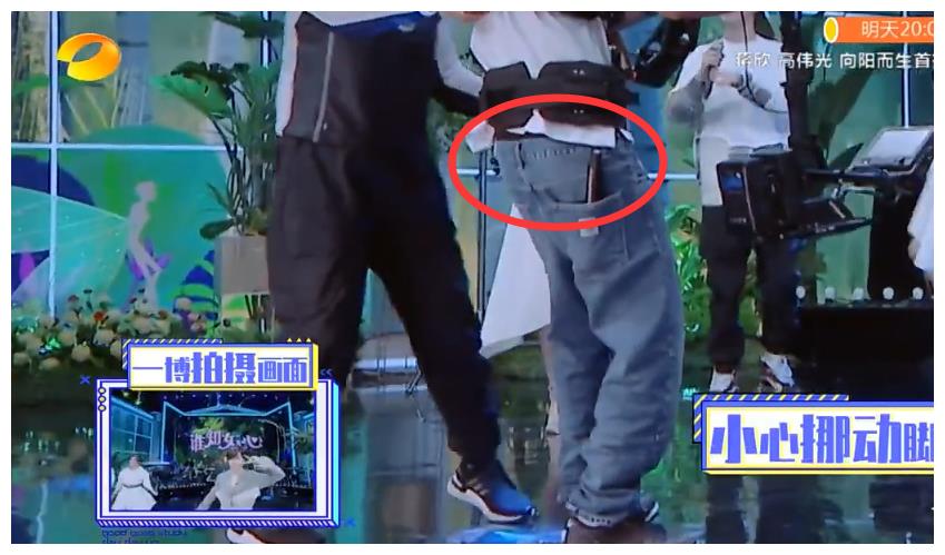 王一博学习斯坦尼康,太重手抖裤子都掉了,称下次跳舞照顾摄影师__财经