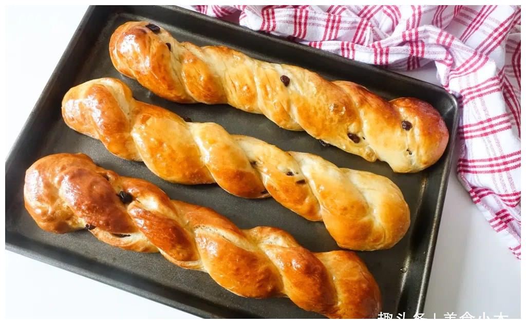 食谱:提子丹麦面包条简单易学色泽金黄口感松软早餐首选美味