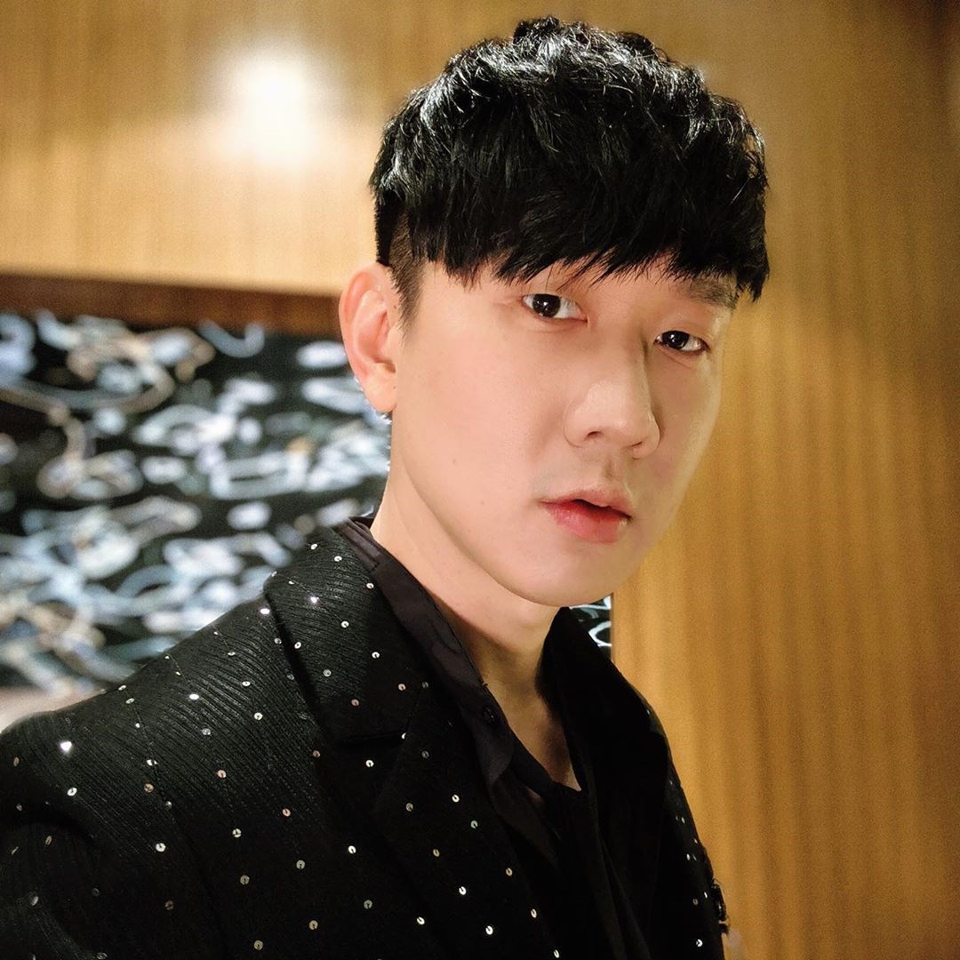 林俊杰跨界合作日本「时尚教父」 加码操刀专属封面_高清图集_新浪网