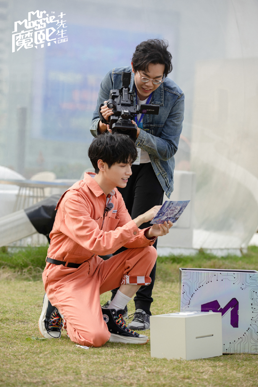 《魔熙先生》第三季开启互动追综模式 制作特辑展现会玩综艺幕后