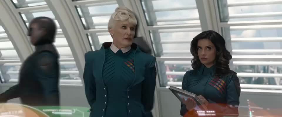 山达尔星上万艘战机组建能量封锁牢固护盾终抵不过力量宝石一击