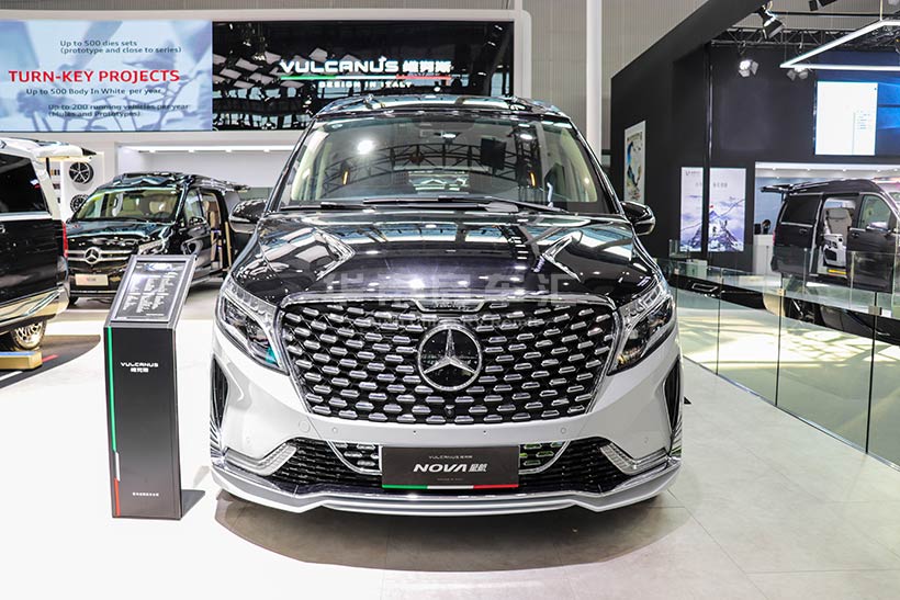 铂驰商务车高端定制商务系列格局配置实用性能同级领先三款可选