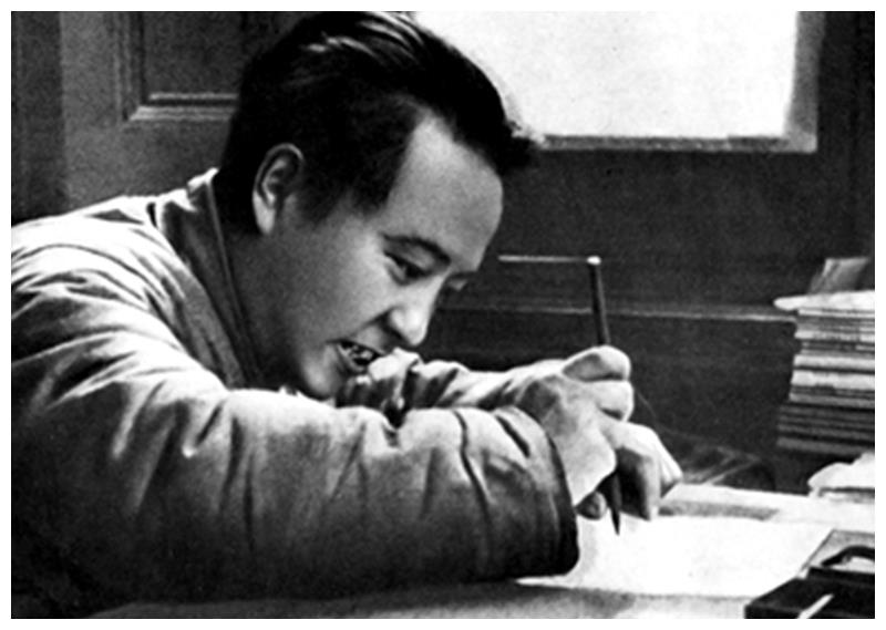 王明的妻子，黄埔军校毕业，与王明生下三个孩子，结局怎么样？